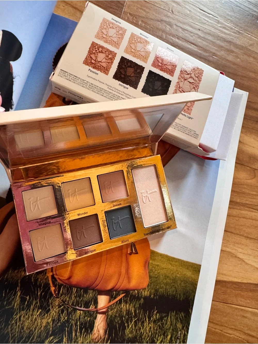 IT Cosmetics Naturally Pretty Essentials Matte Eyeshadow Palette New in Box